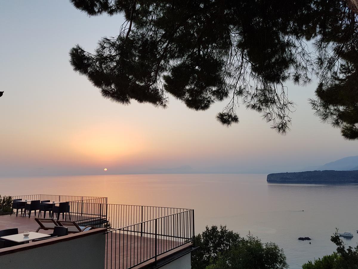 Villa Crawford ซานนิโกลาอาร์เชลลา ภายนอก รูปภาพ